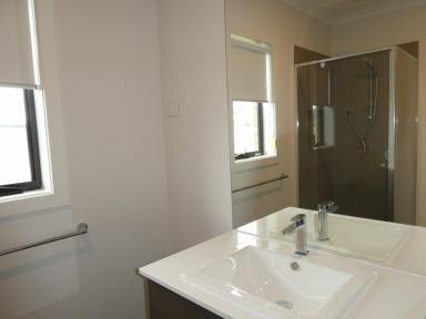 House Leased - VIC - East Bairnsdale - 3875 - BRAND NEW 4 BEDROOM HOME IN EAST BAIRNSDALE  (Image 2)