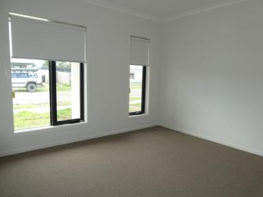 House Leased - VIC - East Bairnsdale - 3875 - BRAND NEW 4 BEDROOM HOME IN EAST BAIRNSDALE  (Image 2)