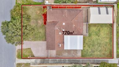 House For Sale - WA - Port Kennedy - 6172 - The Space You've Been Searching For, Minutes from the Coast  (Image 2)