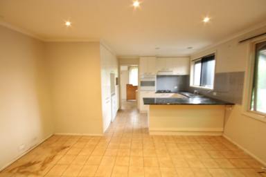 House For Sale - VIC - Rochester - 3561 - Solid Family Home with Great Bones, Spacious Entertaining & Outstanding Potential  (Image 2)