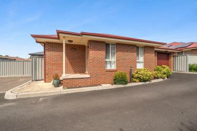 Villa Sold - NSW - Goulburn - 2580 - Charming Villa in Central Goulburn  (Image 2)