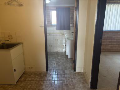 House Leased - NSW - Tamworth - 2340 - Low Maintenance East Tamworth Living (Image 2)