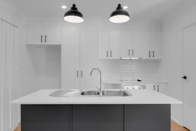 Unit Leased - QLD - Middle Ridge - 4350 - Stylish Executive Townhouse (Image 2)