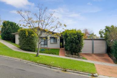 House For Sale - VIC - North Bendigo - 3550 - Prime Position in the Heart of North Bendigo!  (Image 2)