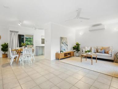 House For Lease - QLD - Redlynch - 4870 - Stunning Home in Beautiful Redlynch (Image 2)