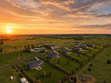 Residential Block For Sale - NSW - Parkes - 2870 - Bushmans Ridge Entry Lot — 1 Acre, Build-Ready, Town Services  (Image 2)