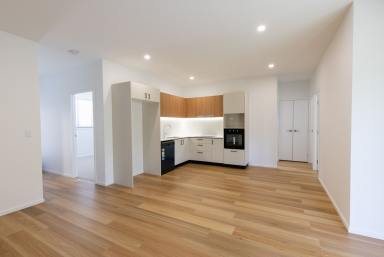 House For Lease - QLD - Pomona - 4568 - Modern & Convenient Living in the Heart of Pomona  (Image 2)