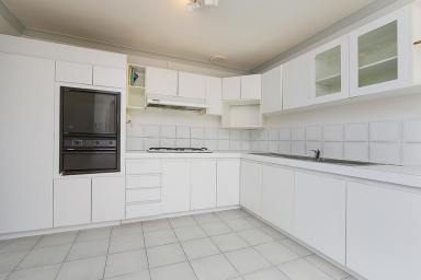 Villa For Lease - WA - Maylands - 6051 - RIVER WALKING DISTANCE - GREAT LOCATION (Image 2)