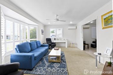 House For Sale - QLD - Ooralea - 4740 - Low-Set Family Brick Home! (Image 2)