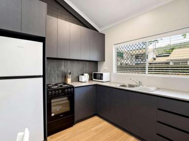 Unit For Lease - QLD - Edge Hill - 4870 - Modern Split-Level Unit in the Heart of Edge Hill!  (Image 2)