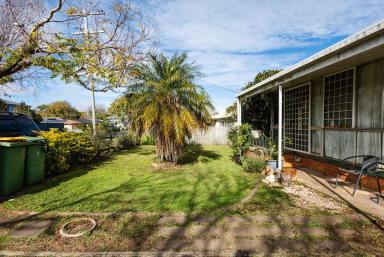 House For Sale - QLD - Kearneys Spring - 4350 - Renovate, Redevelop or Reimagine – Prime Kearneys Spring  (Image 2)