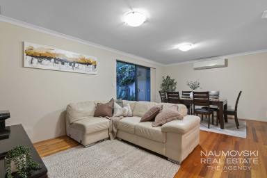 House For Sale - WA - Westminster - 6061 - BEAUTIFUL PARKSIDE LIVING!  (Image 2)