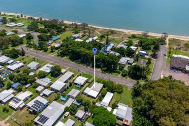 House For Sale - QLD - Forrest Beach - 4850 - ENJOY COASTAL LIVING AT THIS BEACH HOME!  (Image 2)