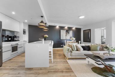 Apartment For Sale - QLD - Surfers Paradise - 4217 - LUXURY LIFESTYLE 2 BEDROOM APARTMENT! All Offers Considered (Image 2)