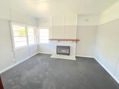House For Lease - NSW - Goulburn - 2580 - QUIET LOCATION - SUNNY OUTLOOK  (Image 2)