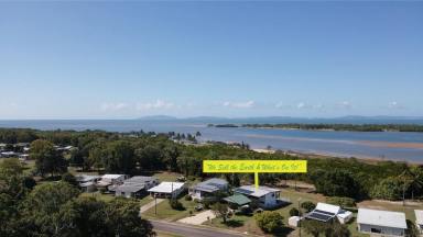 House For Sale - QLD - Taylors Beach - 4850 - JUST WOW - LARGELY RENOVATED BEACH HOME!  (Image 2)