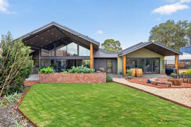 House For Sale - WA - Martin - 6110 - The Finest In Modern Luxury Hills Living  (Image 2)