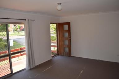 House Leased - QLD - Centenary Heights - 4350 - Beautifully Presented Home in Desirable Suburb (Image 2)