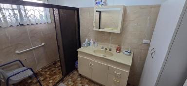 House For Sale - QLD - Ingham - 4850 - LOWSET BRICK HOME ON CORNER BLOCK - CLOSE TO TOWN CENTRE!  (Image 2)