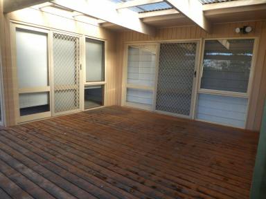 House For Lease - VIC - Wy Yung - 3875 - SEMI FURNISHED 3 BEDRROM PROPERTY IN WY YUNG  (Image 2)