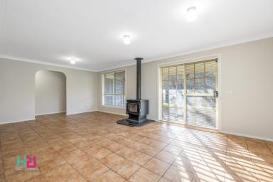 House For Sale - NSW - Hampton - 2790 - Idyllic Hampton Escape with Creekside Setting & Shedding  (Image 2)