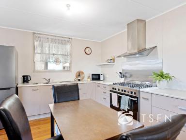 House For Sale - VIC - North Bendigo - 3550 - Spacious Family Living – Bigger Than It Looks! (Image 2)
