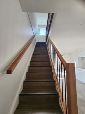 House For Lease - VIC - Werribee - 3030 - Move into a Modern Near-Brand-New Home Today! (Image 2)