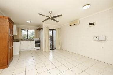Unit For Lease - QLD - Westcourt - 4870 - One-Bedroom Unit with Balcony & Carport (Image 2)