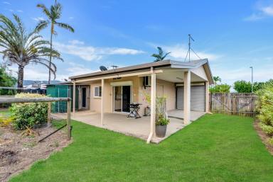 House For Lease - QLD - Edmonton - 4869 - Fully Airconditioned - Vinyl Flooring - Dishwasher (Image 2)