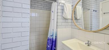 Unit For Sale - WA - Kalbarri - 6536 - Reef Villa 5  (Image 2)