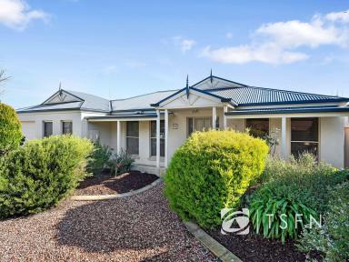 House For Sale - VIC - Strathfieldsaye - 3551 - Comfort and convenience in prime Strathfieldsaye location  (Image 2)