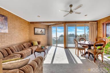 Townhouse For Lease - VIC - Carrum - 3197 - Absolute Beachfront Living –  Direct Beach Access  (Image 2)