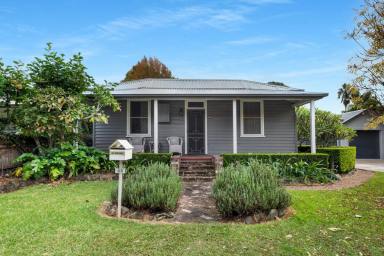 House For Sale - NSW - Berry - 2535 - "Nash Cottage"  (Image 2)