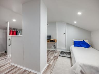 House For Sale - WA - Greenmount - 6056 - 282m2 of living - 580m2 lot including driveway  (Image 2)