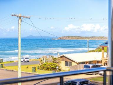 Unit For Lease - NSW - Wallabi Point - 2430 - COASTAL LIVING WITH SPECTACULAR OCEAN VIEWS  (Image 2)