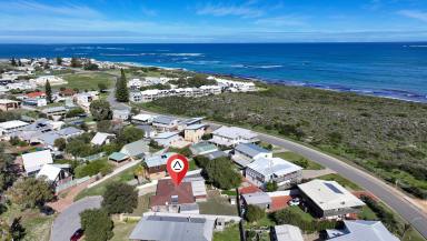 House For Sale - WA - Ledge Point - 6043 - Walk in Walk Out!  (Image 2)