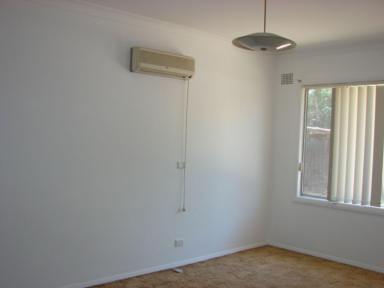 Apartment For Lease - NSW - Muswellbrook - 2333 - ONE (1X) BEDROOM RESIDENTIAL FLAT CENTRAL IN TOWN  (Image 2)