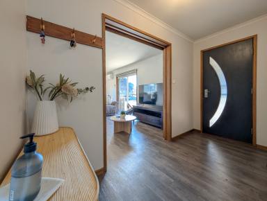 House For Sale - VIC - Swan Hill - 3585 - Modernised Brick Home with Strong Appeal (Image 2)