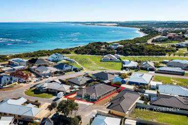 House For Sale - WA - Glenfield - 6532 - Coastal Living Without Compromise (Image 2)