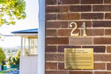 House For Sale - NSW - Kandos - 2848 - A CREATIVE TREE CHANGE IN HISTORIC KANDOS  (Image 2)
