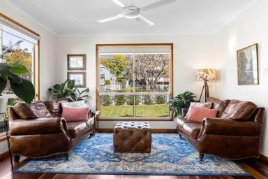 House For Sale - QLD - South Toowoomba - 4350 - Modern Character Home with North Facing Views (Image 2)