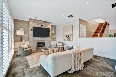 House For Lease - VIC - Mordialloc - 3195 - Set Yourself Up for Summer! (Image 2)