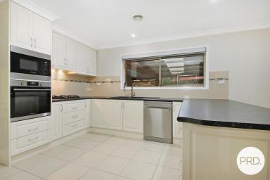 House For Lease - NSW - Thurgoona - 2640 - Spacious Home in a Prime Location  (Image 2)