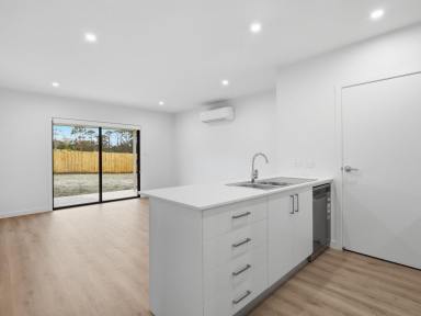 House For Lease - TAS - Magra - 7140 - Brand New  (Image 2)