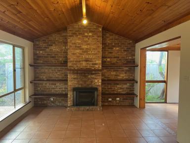 House For Lease - WA - Quindalup - 6281 - Charming Beachside Rental (Image 2)