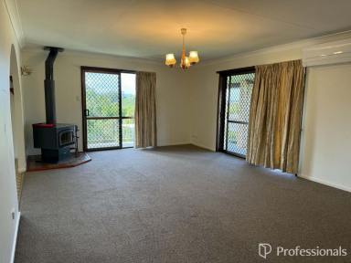 House For Lease - QLD - Southside - 4570 - Spacious Family Home With Pool Southside Gympie (Image 2)