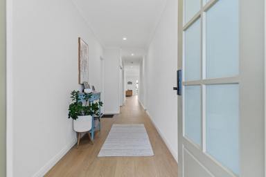 House For Sale - NSW - Mudgee - 2850 - MODERN COMFORT MEETS LIFESTYLE LIVING  (Image 2)
