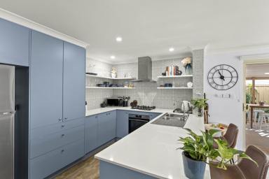 House For Sale - WA - Coodanup - 6210 - Move-In Ready Modern Family Home in Peaceful Coodanup Setting (Image 2)