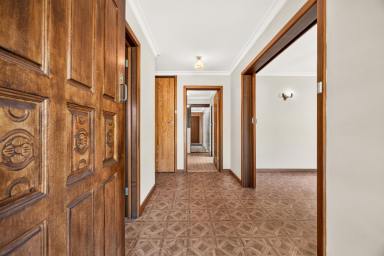 House For Sale - WA - Byford - 6122 - Packed with Potential on 1,191sqm! (Image 2)