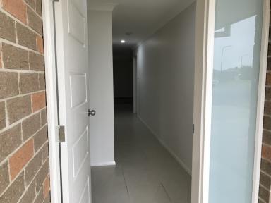 Duplex/Semi-detached For Lease - NSW - Tamworth - 2340 - 3 Bedroom 2 Bathroom Semi-Detached in Calala  (Image 2)